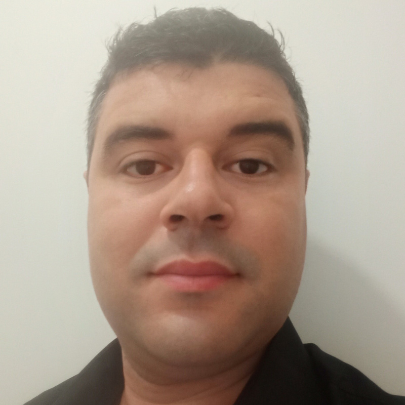 Photo de profil pour le VTC BENMALEK Zakaria à Vaulx-en-Velin