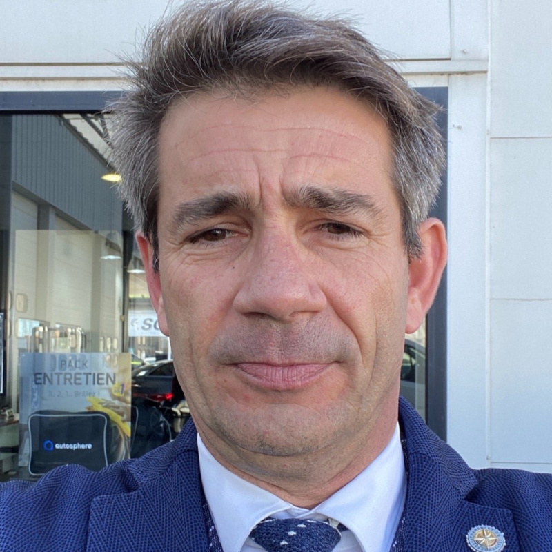 Photo de profil pour le VTC Blanchard voiturier service à La Rochelle