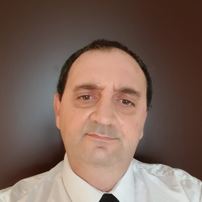 Photo de profil pour le VTC selections transferts et excursions à Athis-Mons