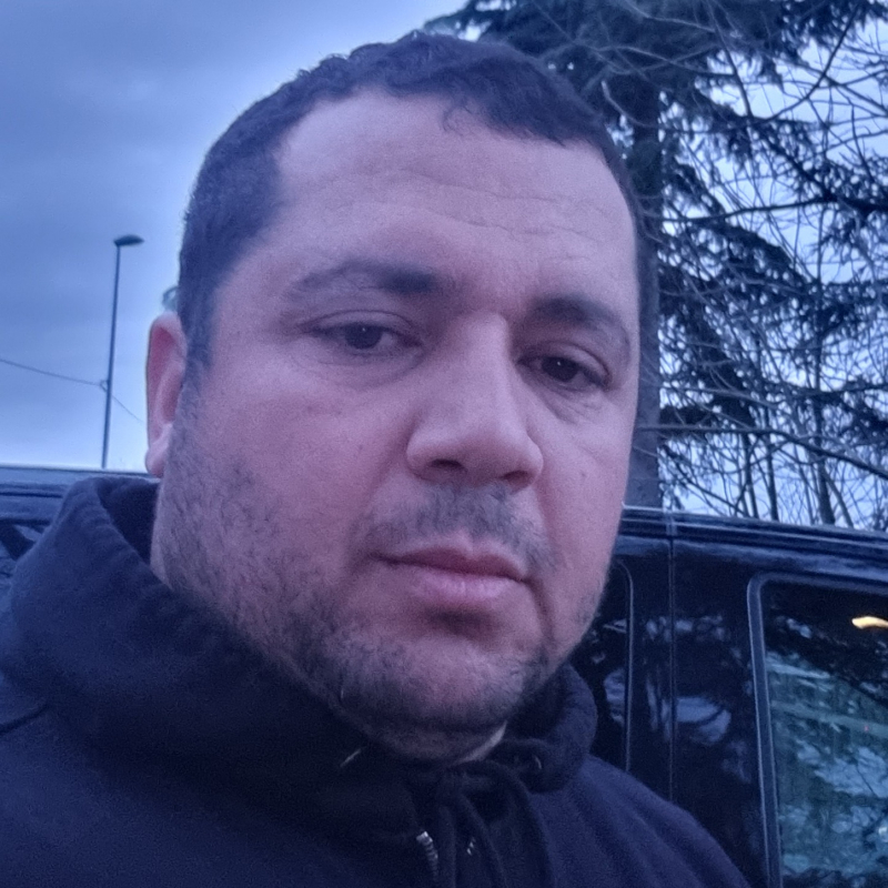 Photo de profil pour le VTC Dounya transports à Paris, France