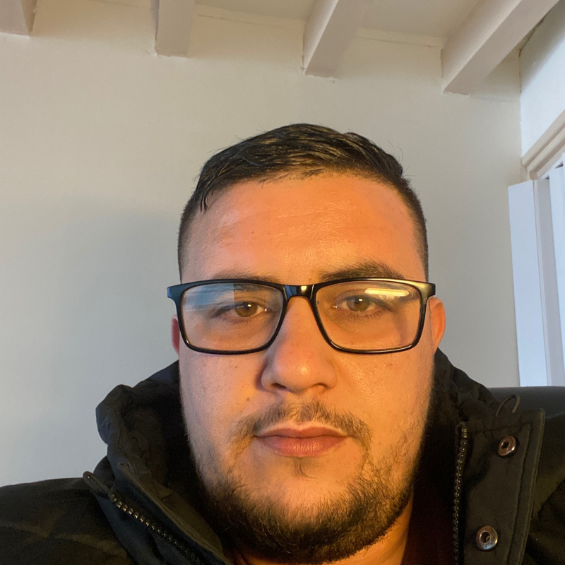 Photo de profil pour le VTC DY à Marseille, France