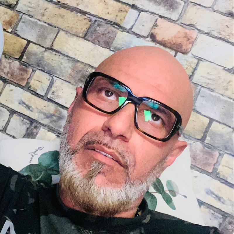 Photo de profil pour le VTC Cesar avs à 92380 Garches, France