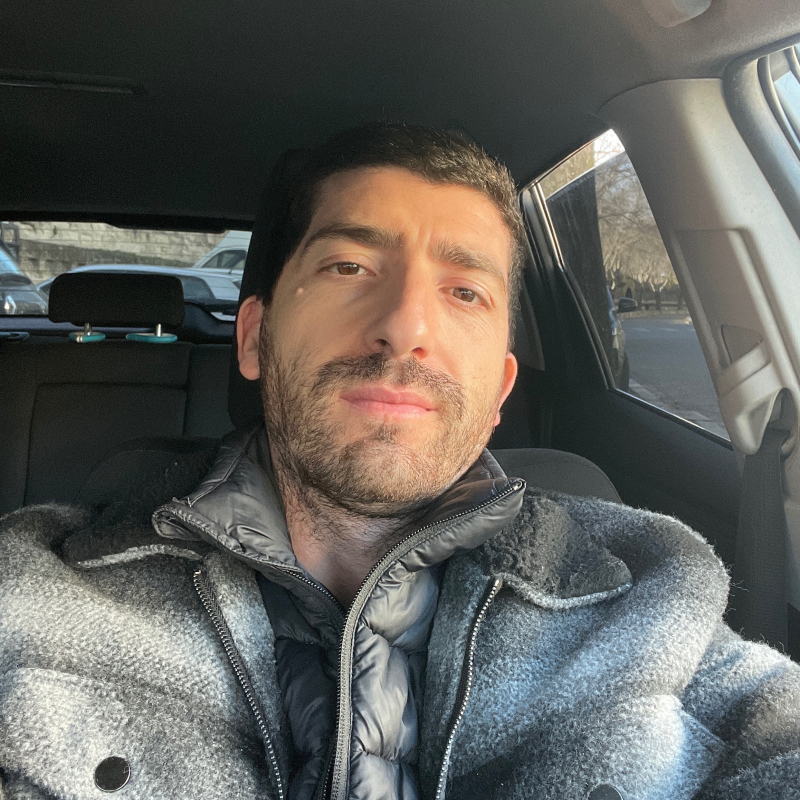 Photo de profil pour le VTC Elza vtc à Orange, 120 Rue Rambuteau, 75001 Paris, France