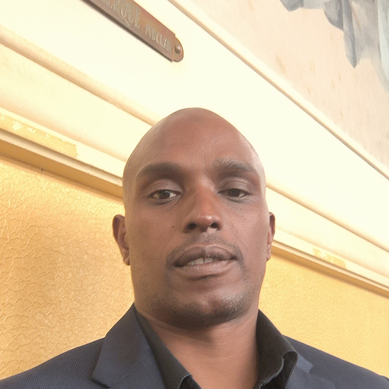 Photo de profil pour le VTC Oumsvtc à Vert-Saint-Denis, France