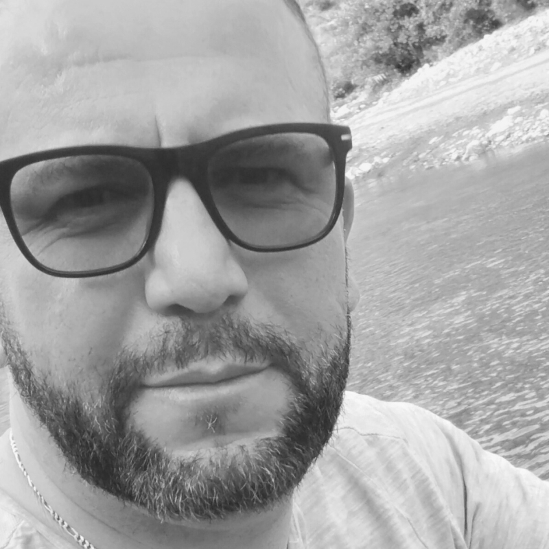 Photo de profil pour le VTC Hoceini Karim à Nantes, France