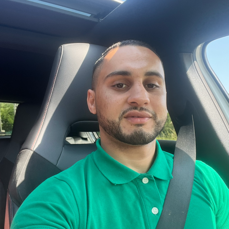 Photo de profil pour le VTC YB Taxi vtc Normandie Caen à 14000 Caen, France