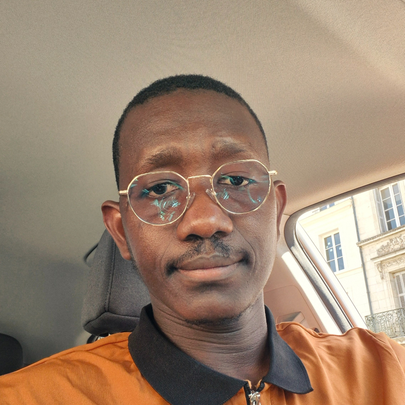 Photo de profil pour le VTC Salim vtc à 86000 Poitiers, France